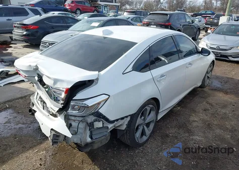 2018 Honda Accord Touring z USA, uszkodzony, nr VIN 1HGCV1F96JA007316